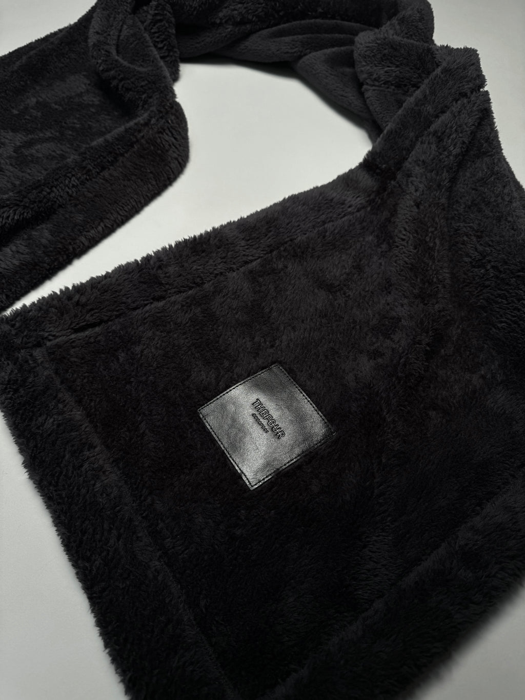 MUSHY FLEECE SCARF - BLACK