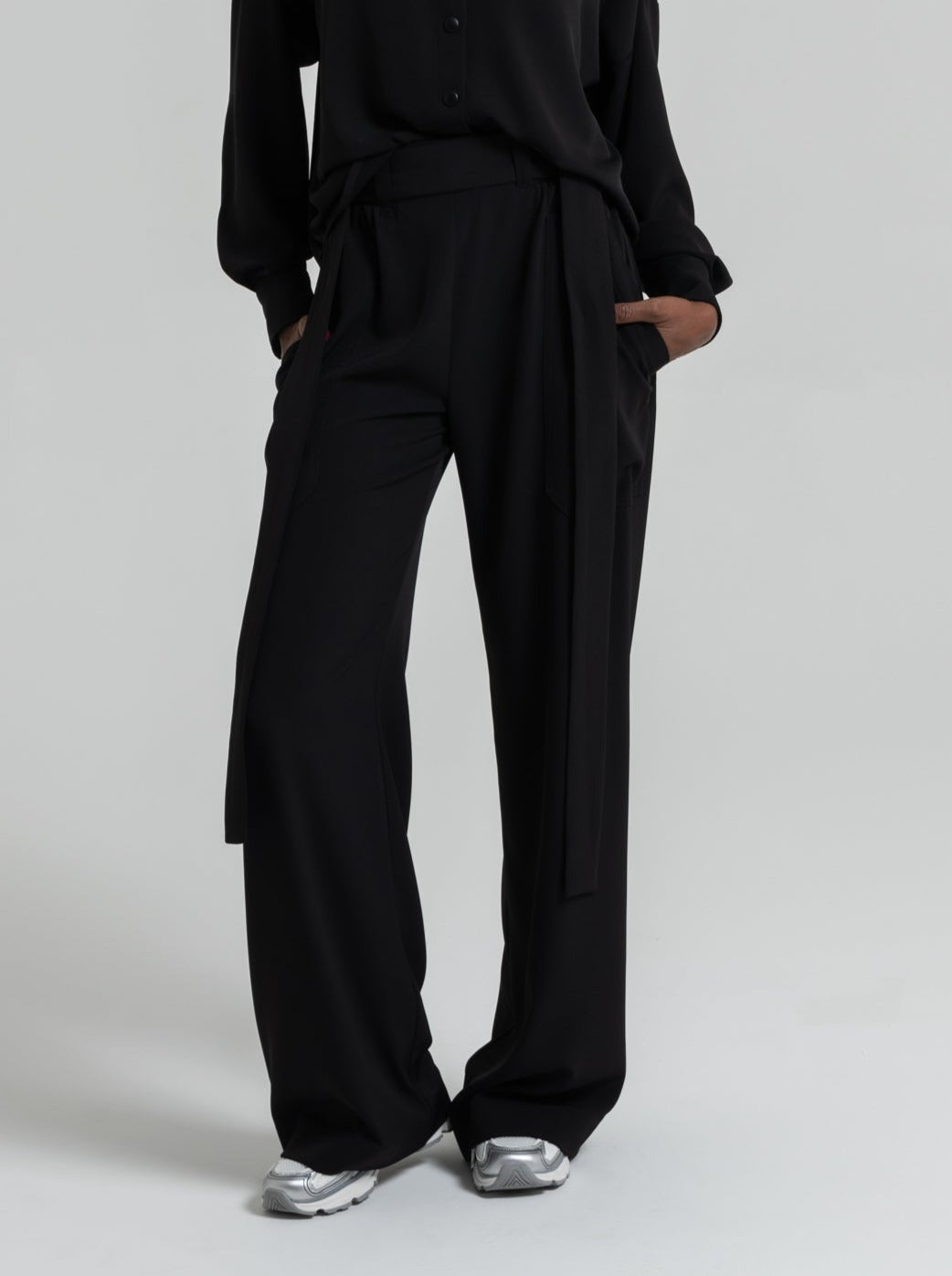 BAND PANTS - BLACK