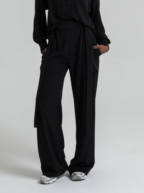 BAND PANTS - BLACK