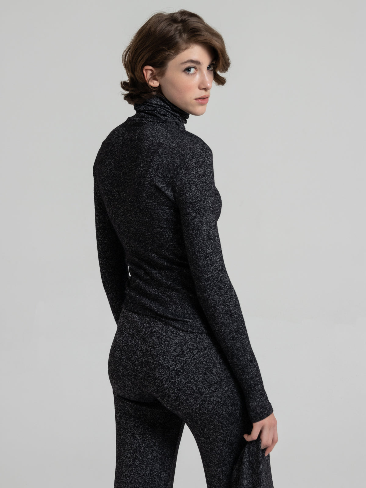 NALA TURTLENECK TOP WITH SCARF - GREY