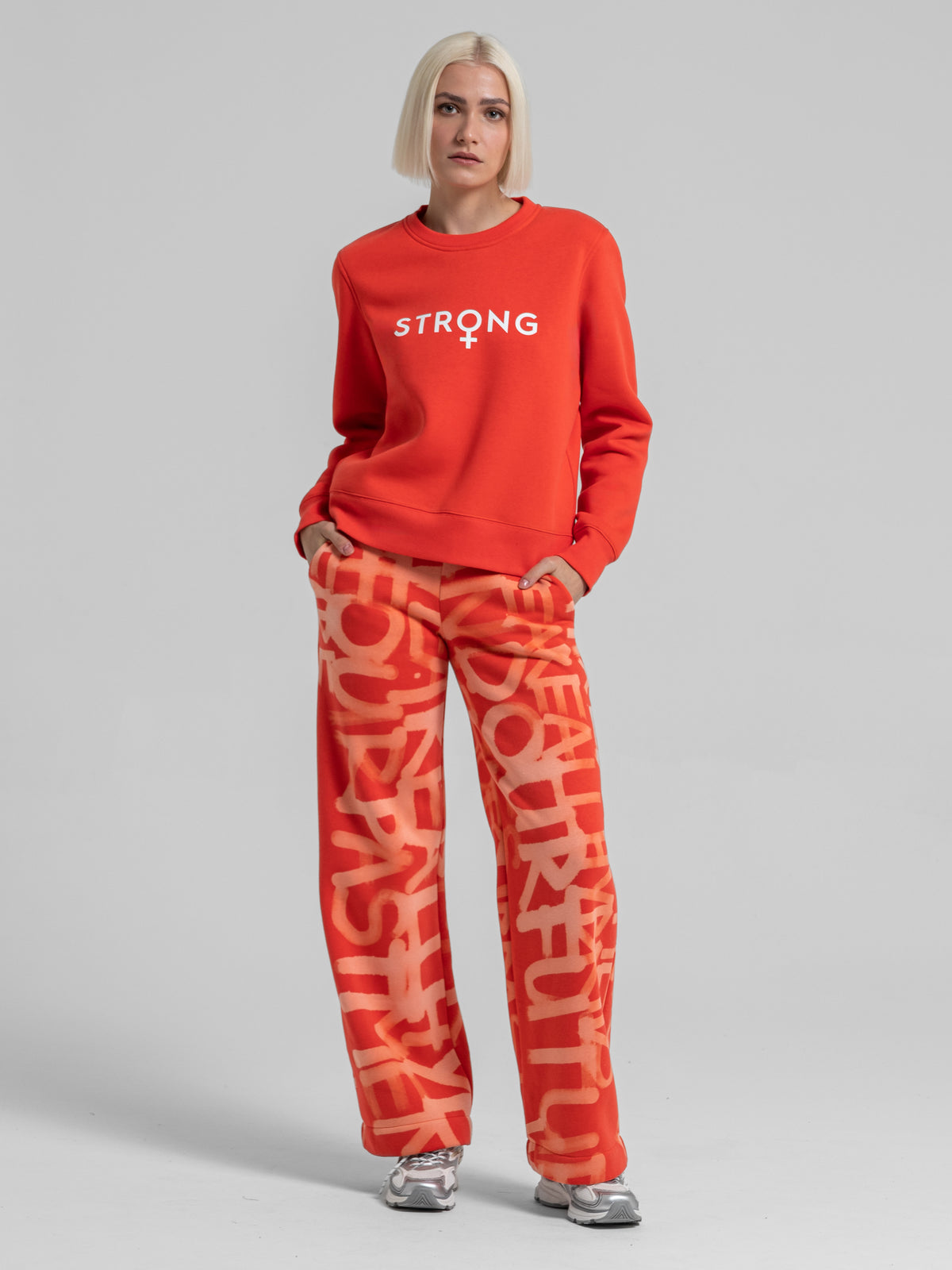 STRONG UNITE SWEATSHIRT - VIVID ORANGE