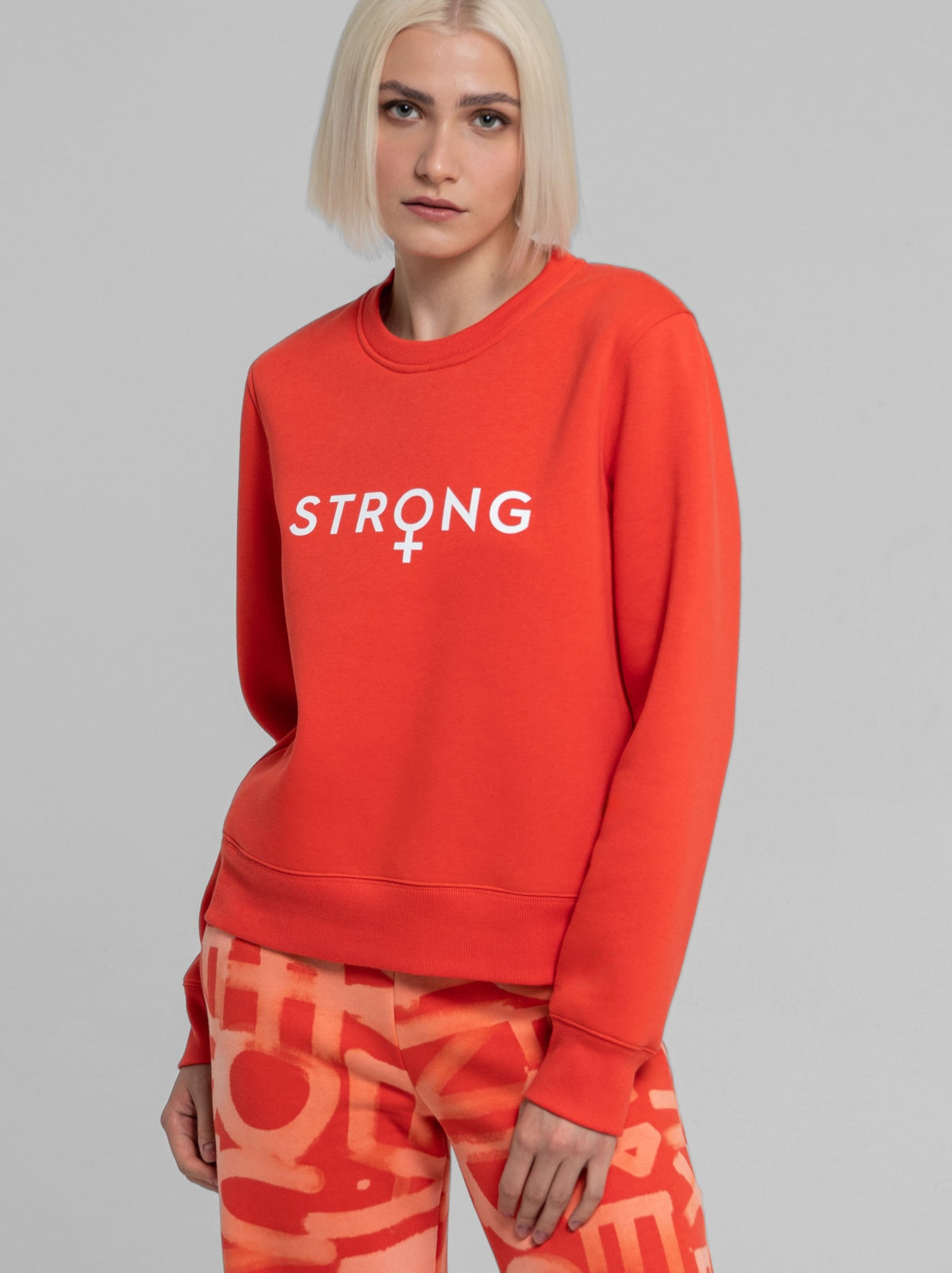 STRONG UNITE SWEATSHIRT - VIVID ORANGE