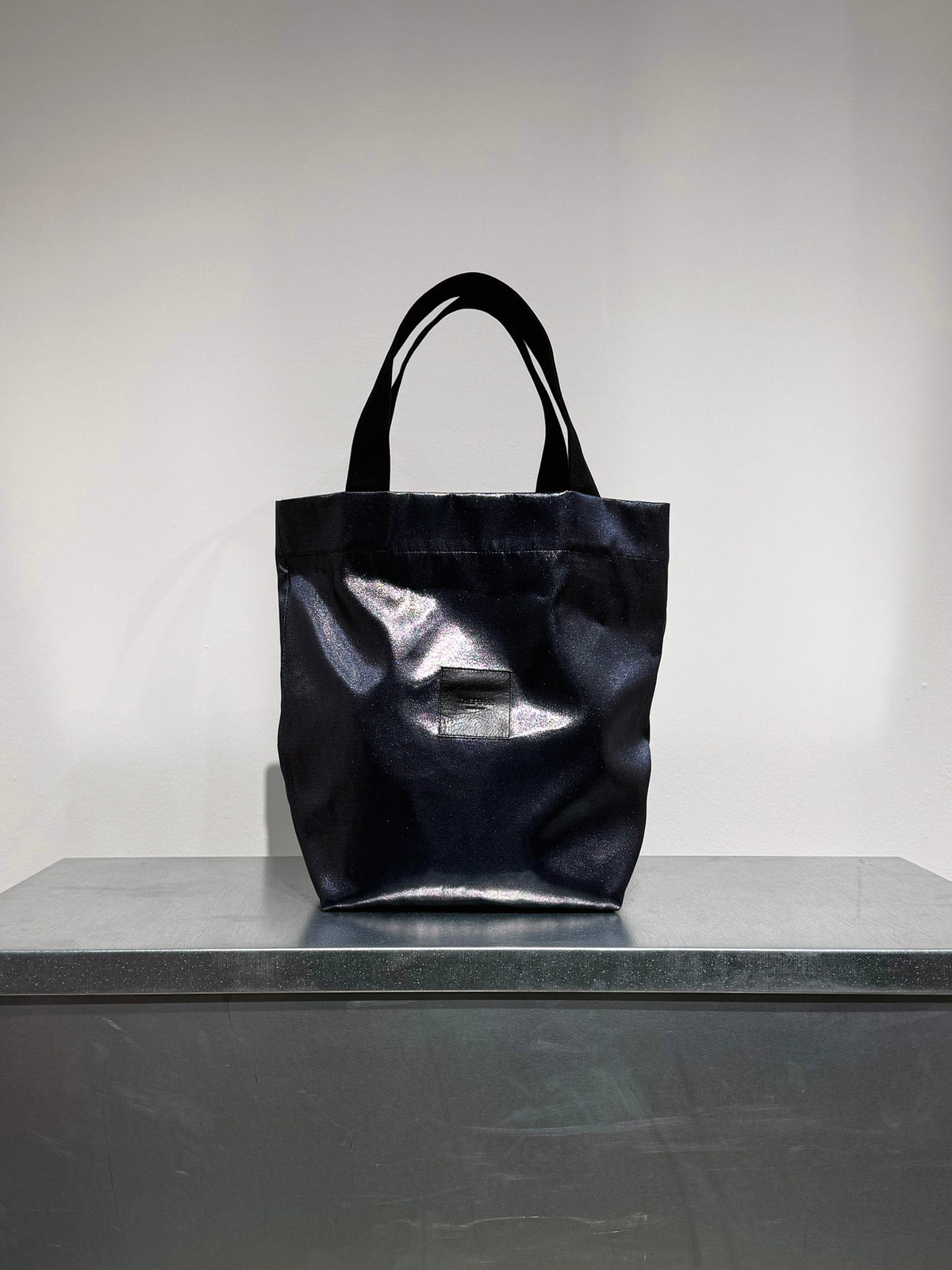 AIDA TOTE BAG - LIQUID BLUE