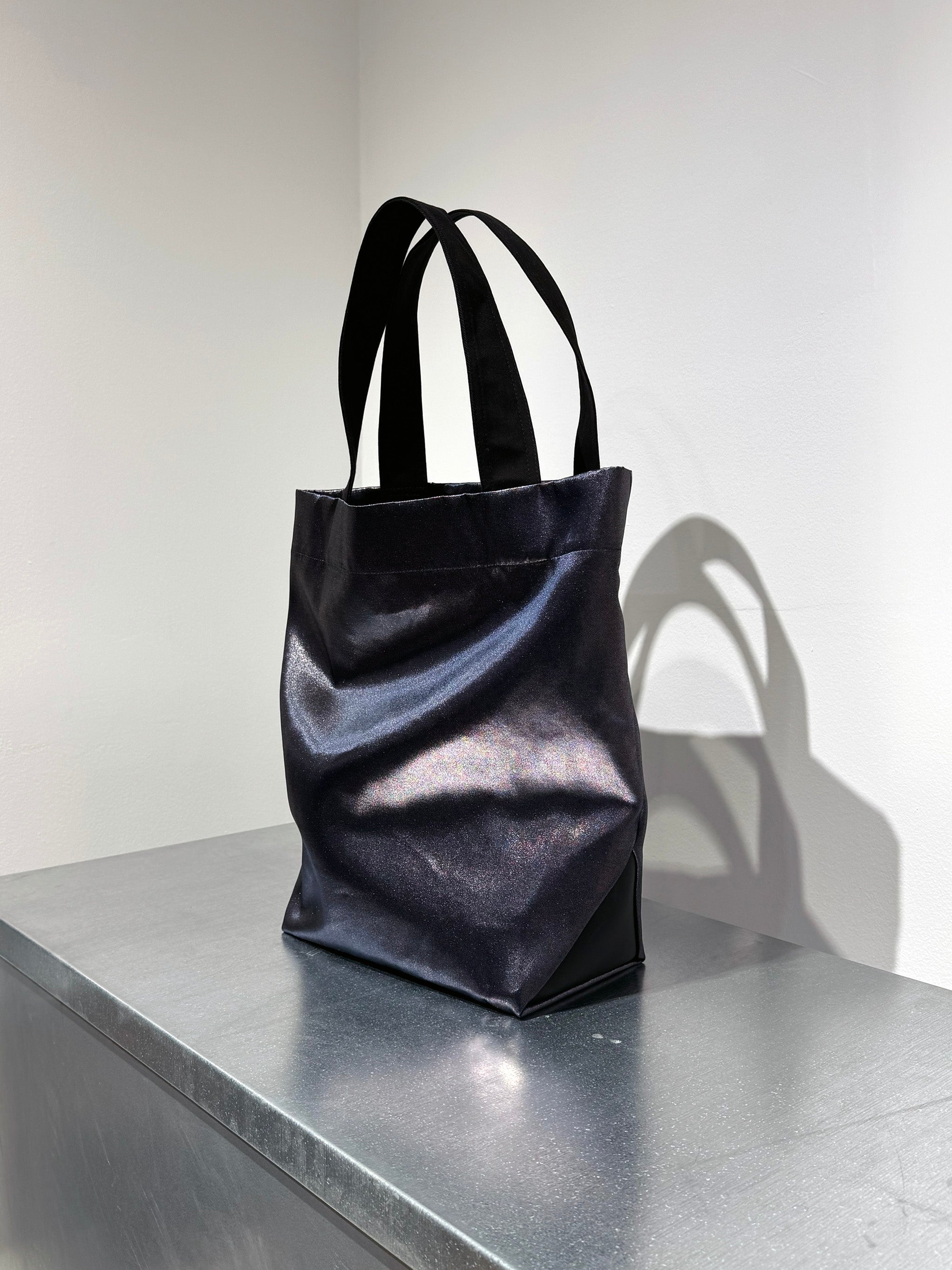 AIDA TOTE BAG - LIQUID BLUE