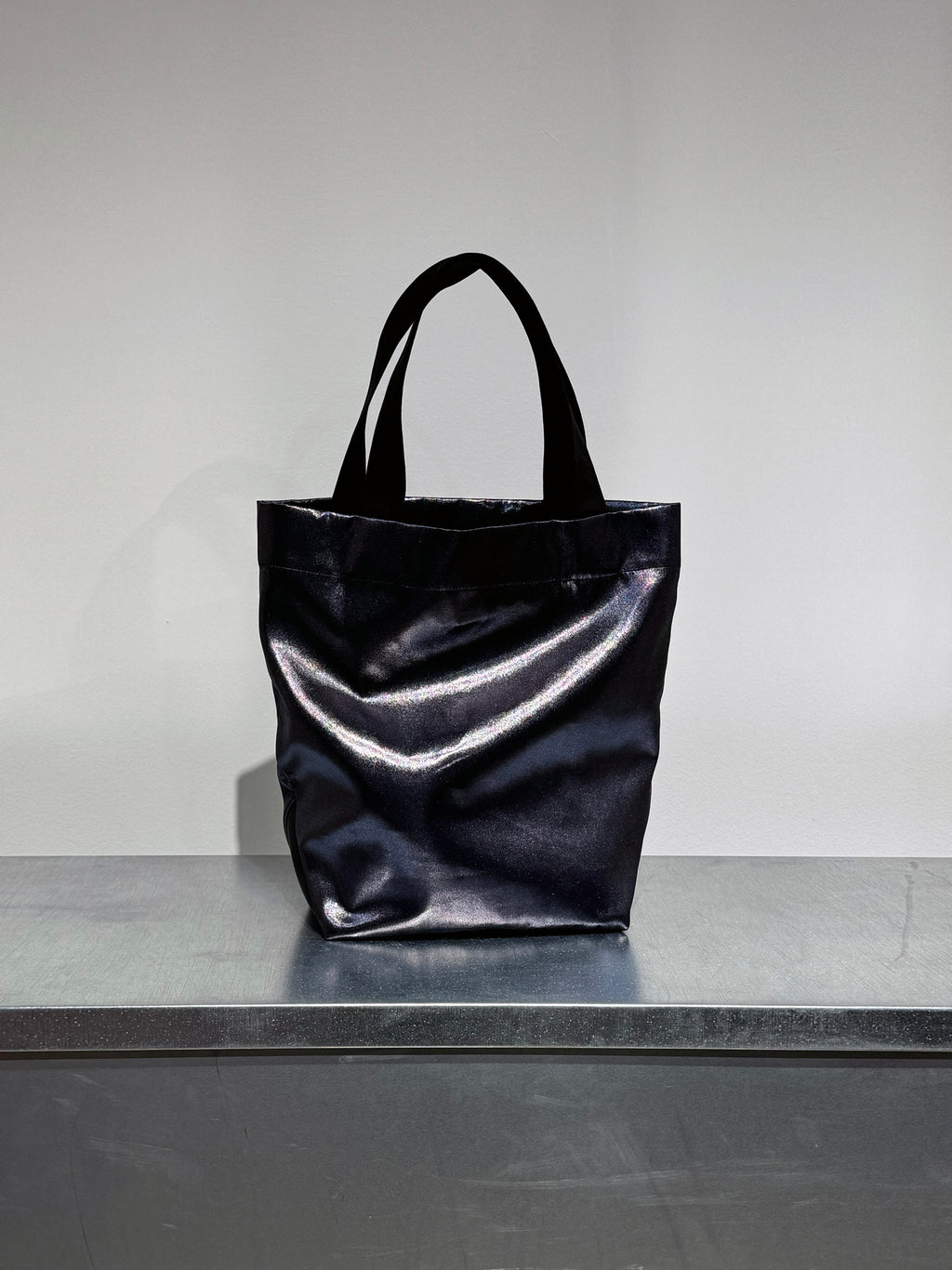 AIDA TOTE BAG - LIQUID BLUE