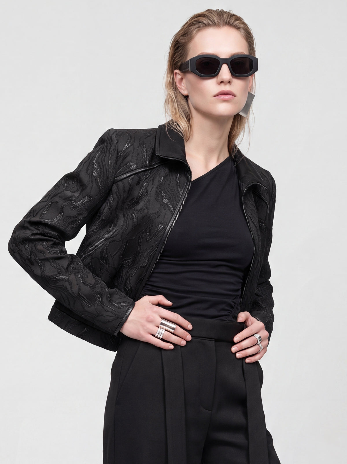 ARCA JACKET - BLACK