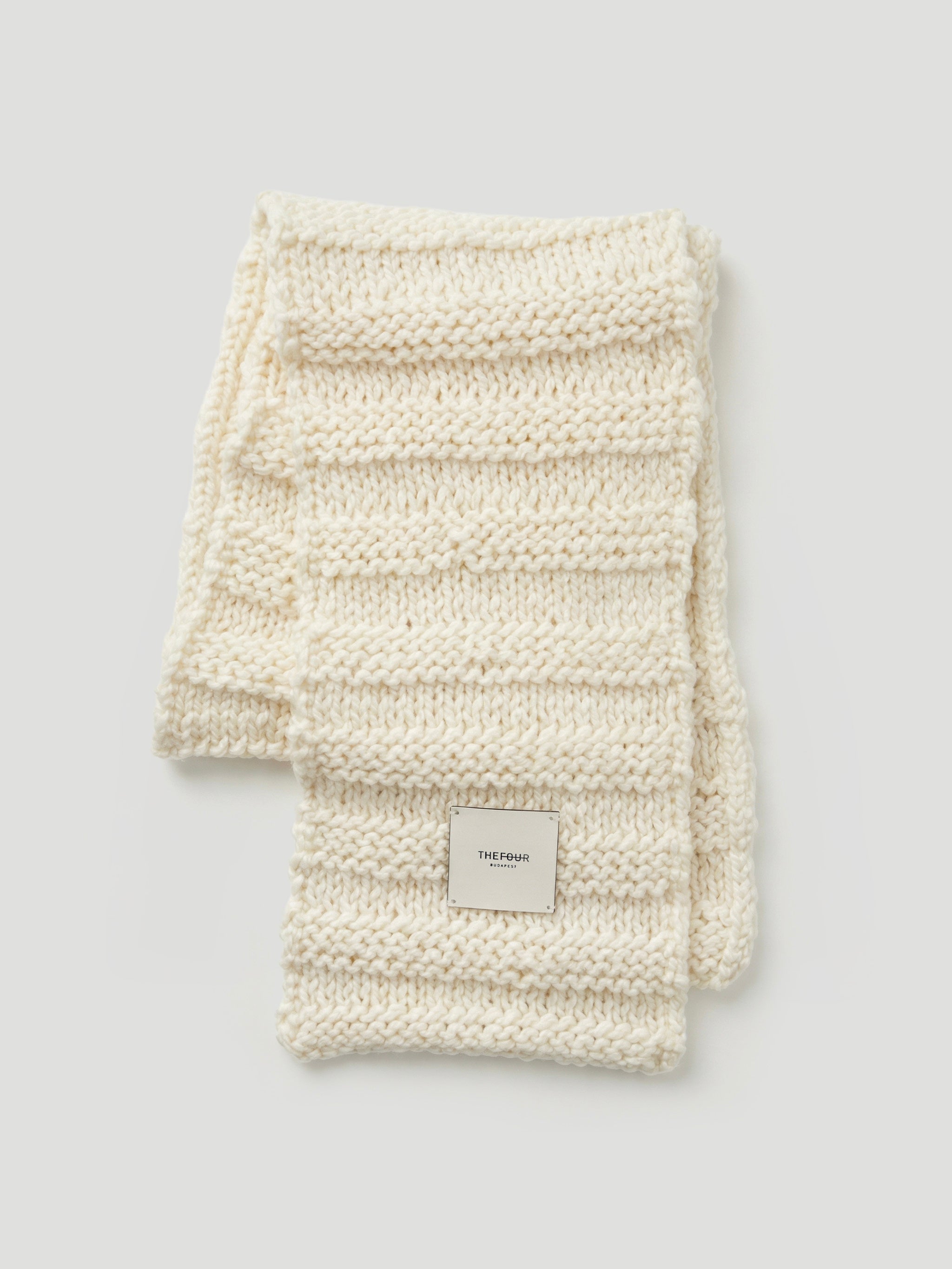 HAND KNITTED SCARF - LIGHT BEIGE
