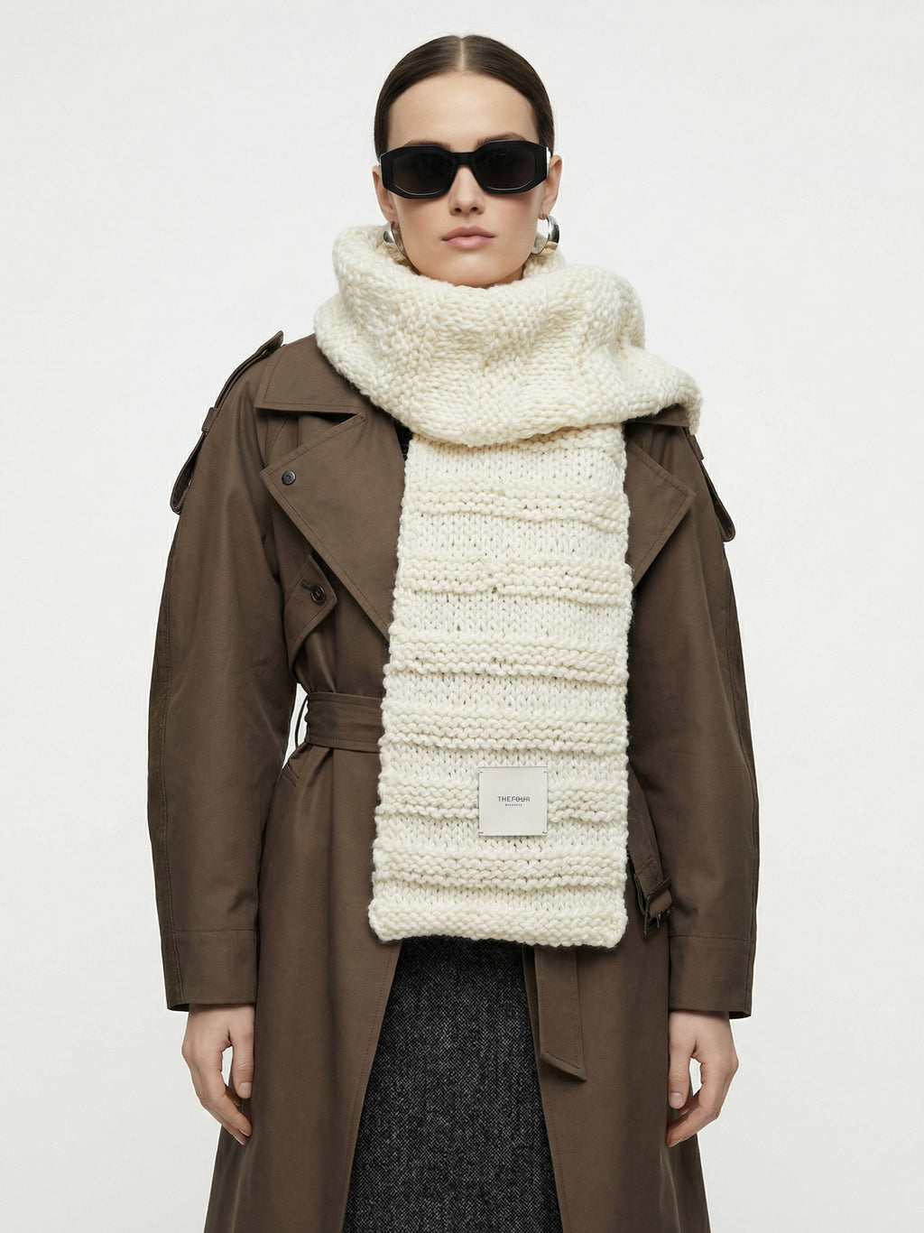 HAND KNITTED SCARF - LIGHT BEIGE