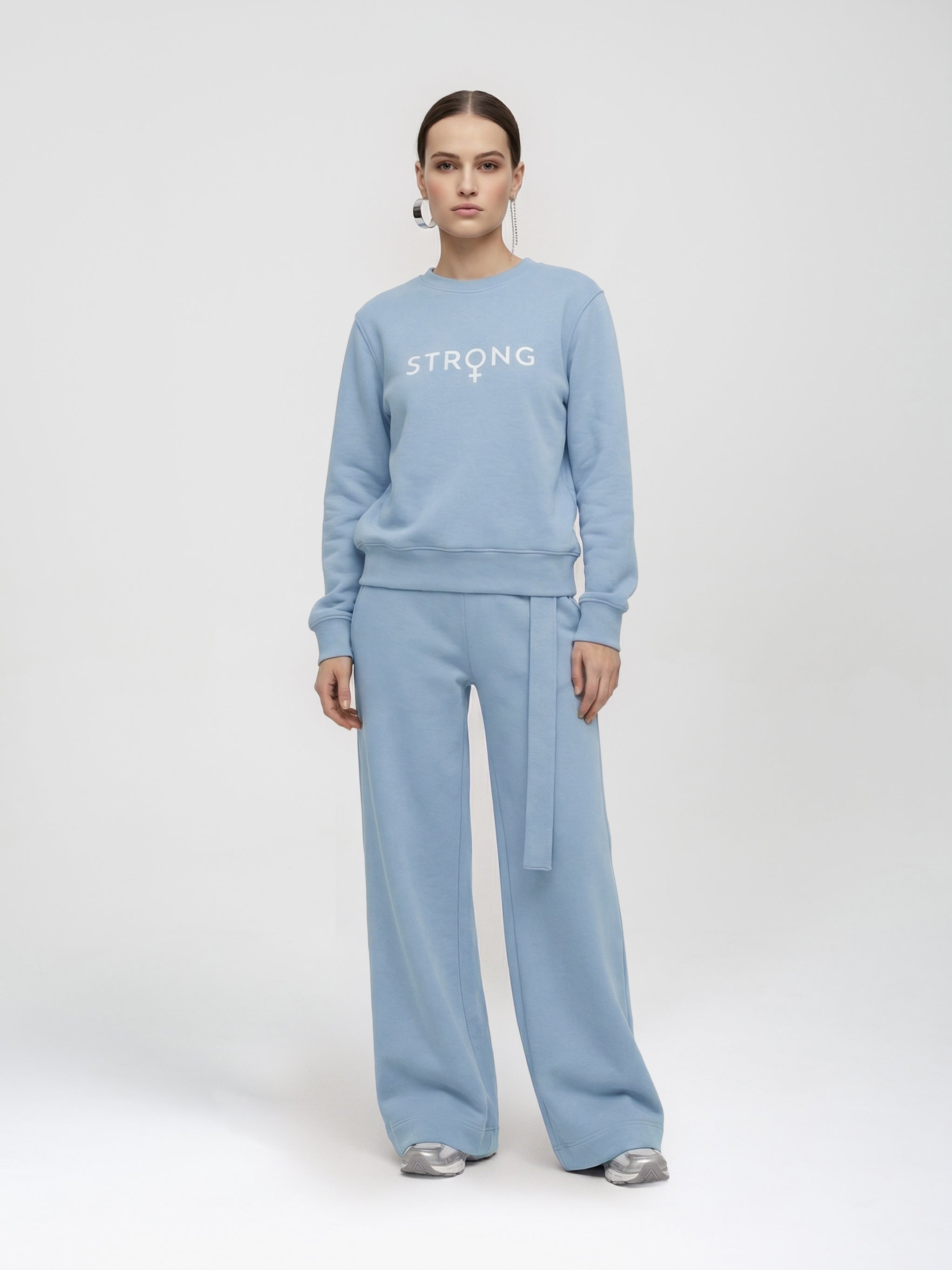 STRONG UNITE SWEATSHIRT - LIGHT BLUE