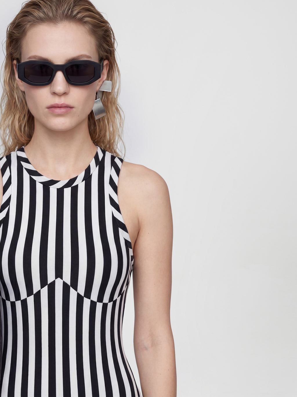 CONTOUR TANK DRESS - BLACK WHITE