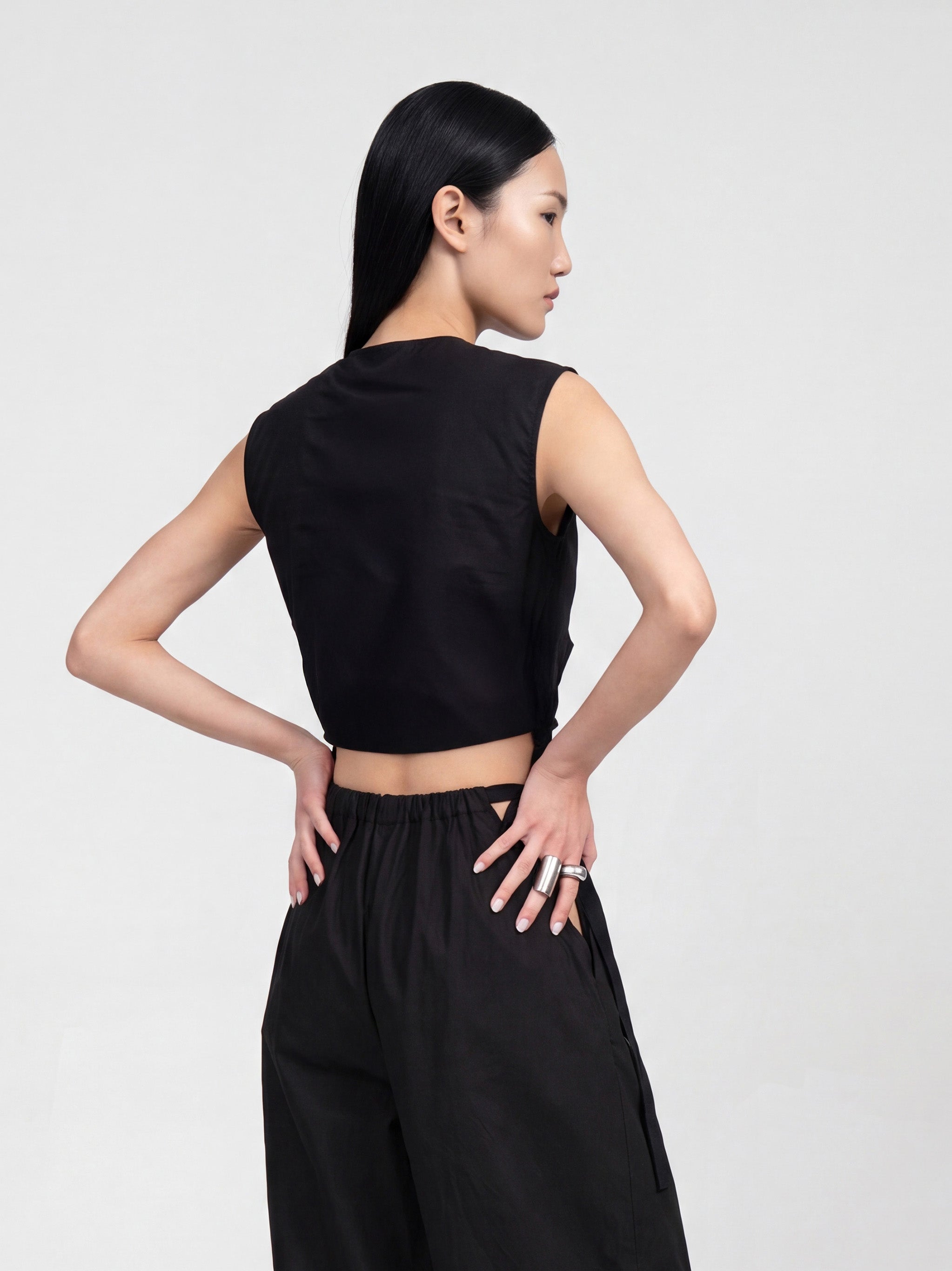 SYRA TOP - BLACK