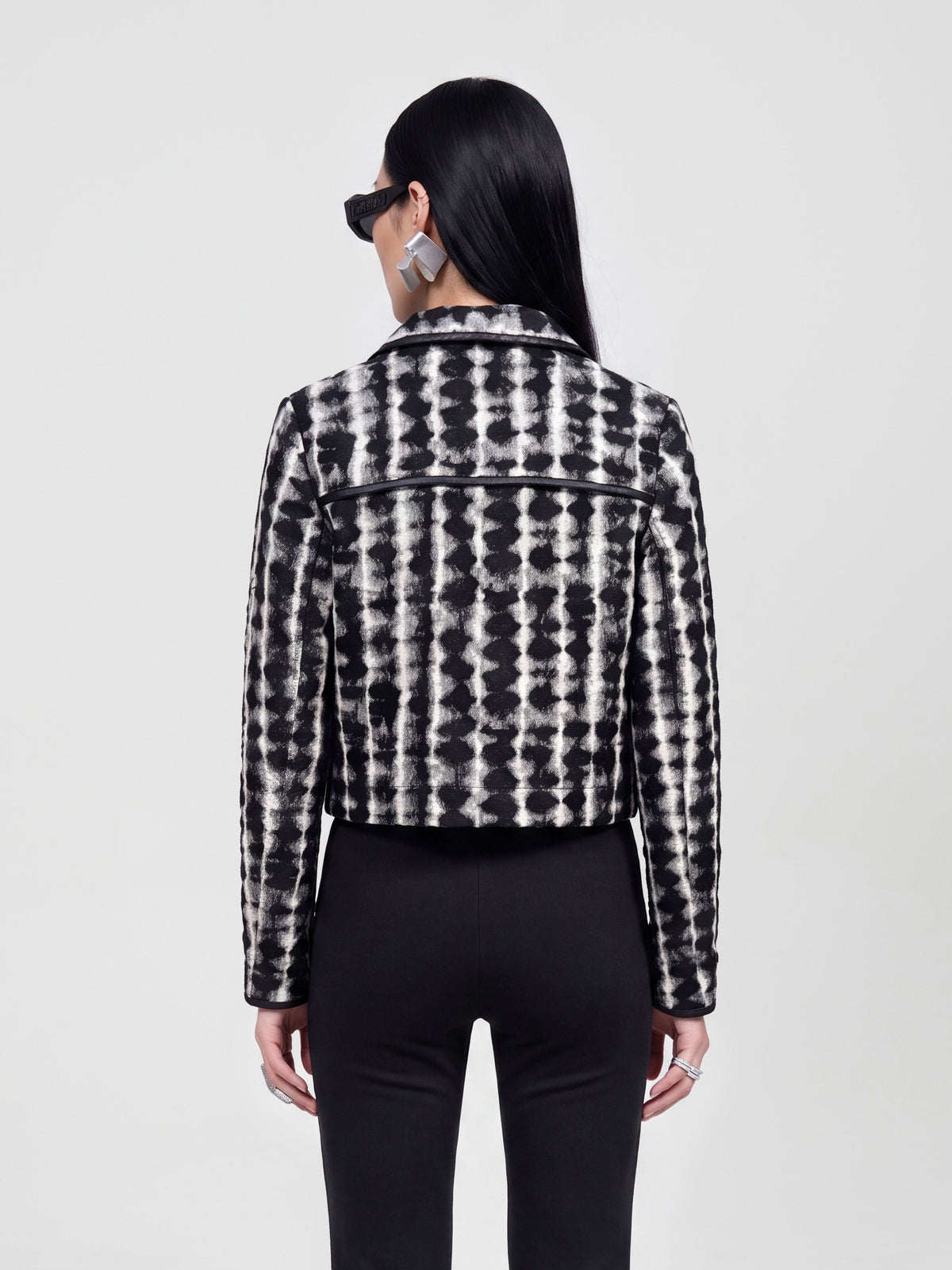 ARCA JACKET - BLACK WHITE