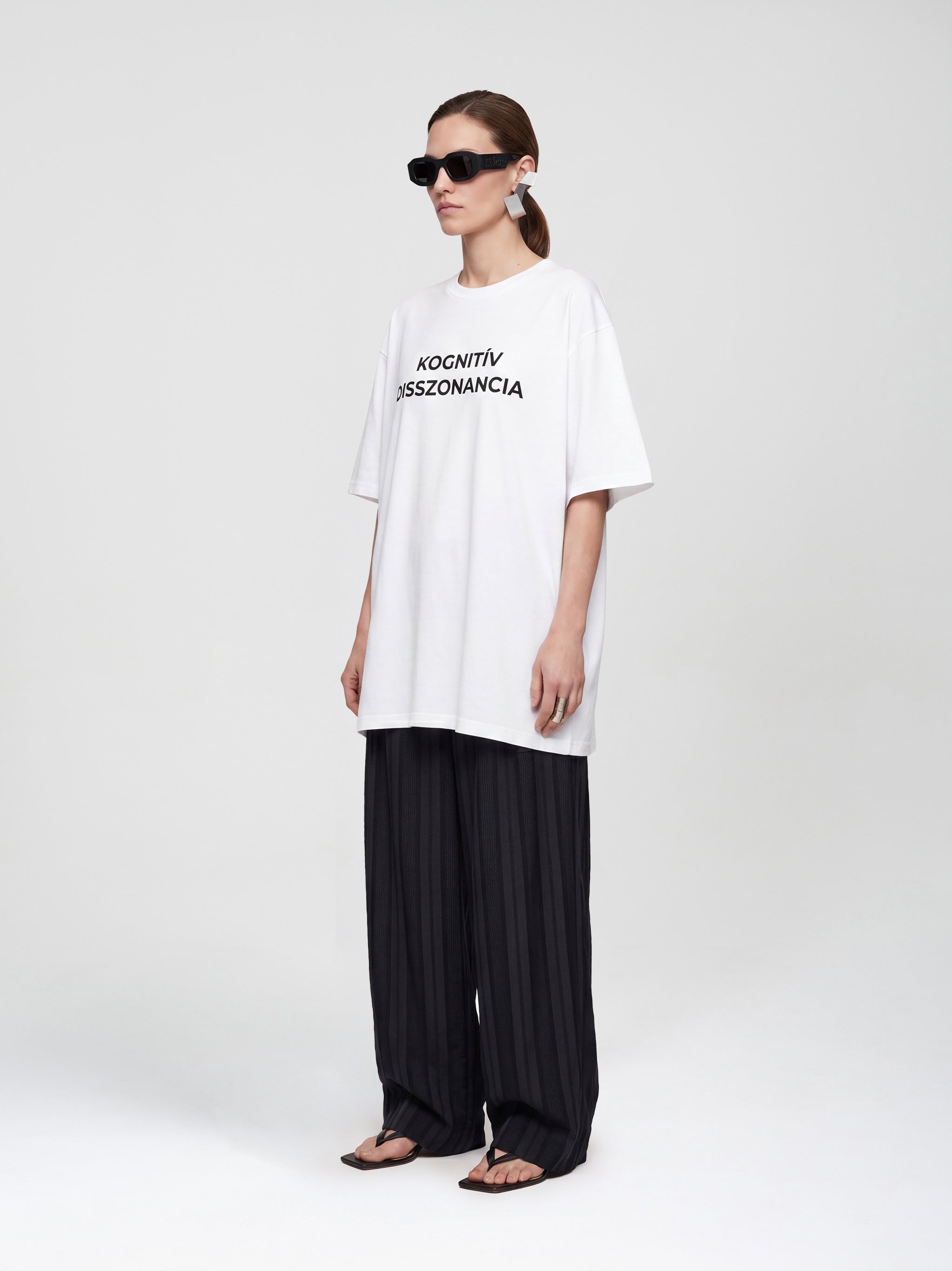 KOGNITÍV DISSZONANCIA BASE T-SHIRT - WHITE