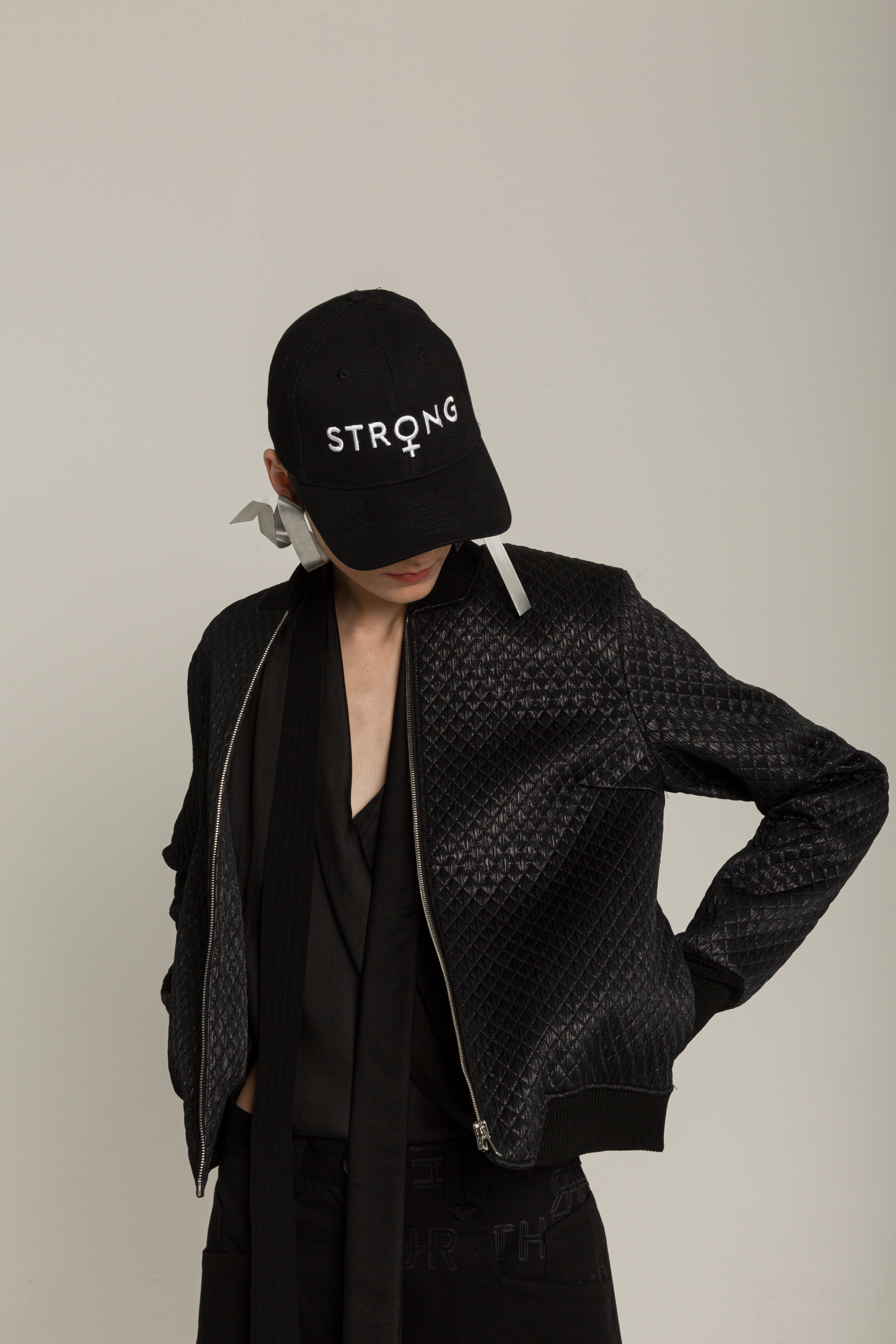 STRONG FULL CAP