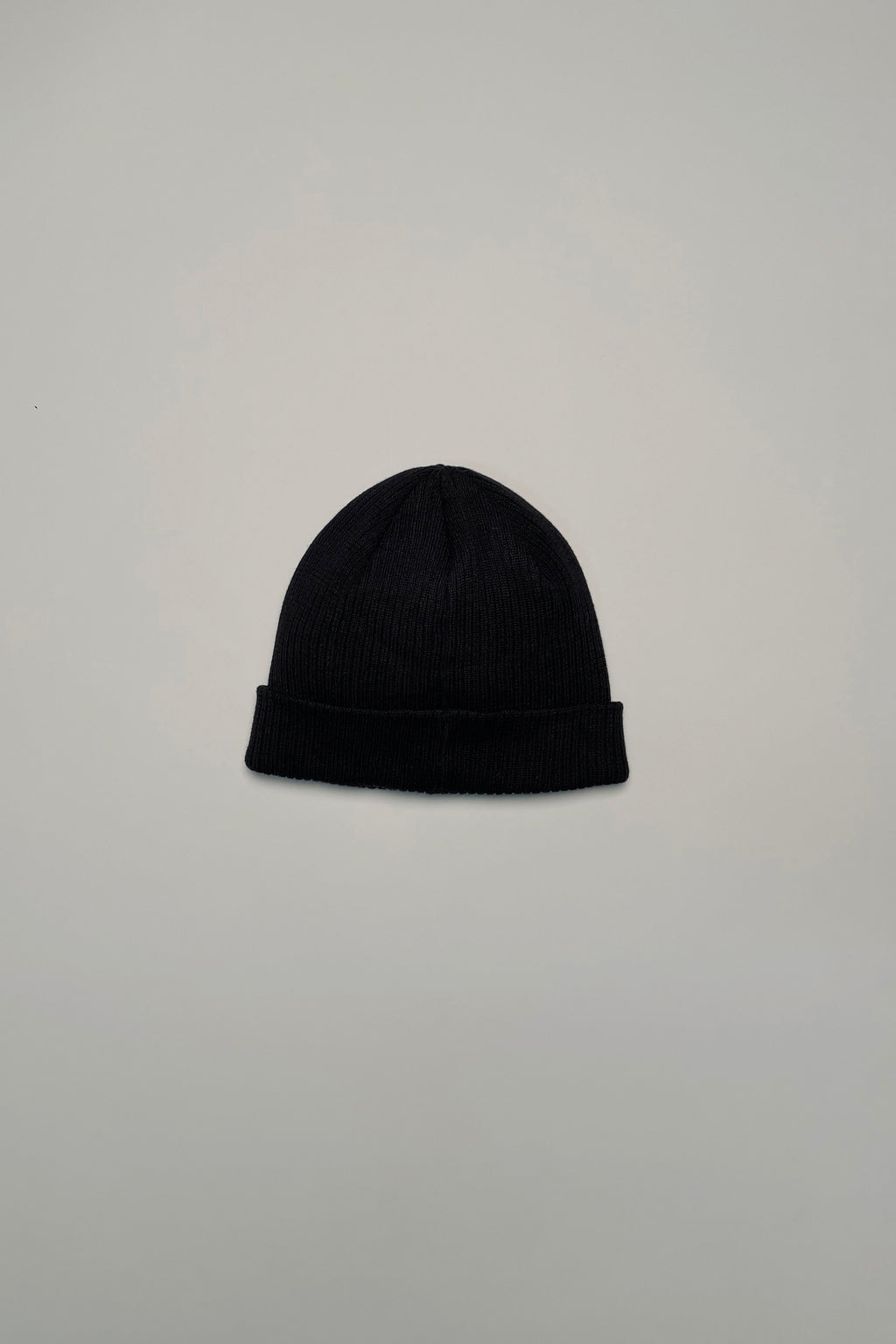 BASE BEANIE - BLACK CONTRAST