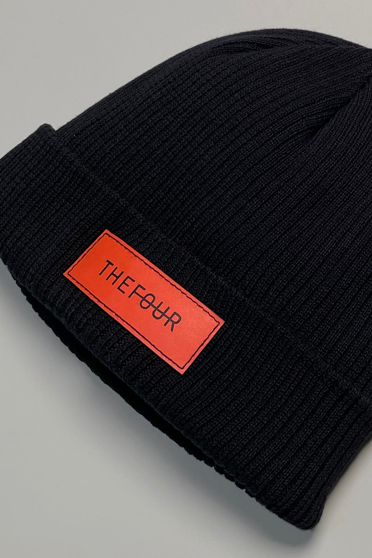 BASE BEANIE - BLACK CONTRAST